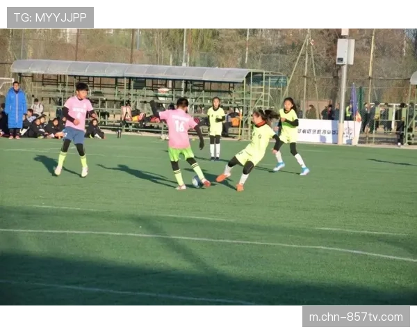 英超俱乐部国际妇女节倡议，球场性别平等运动持续推进