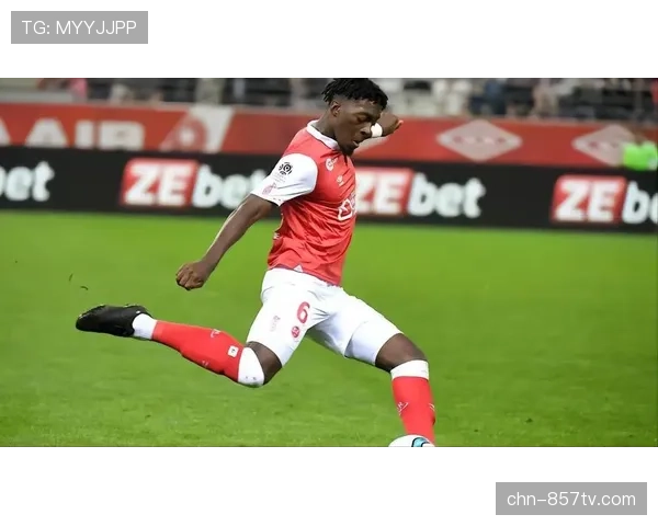 战术板：解析兰斯队如何通过针对性的中场绞杀，限制对手核心出球